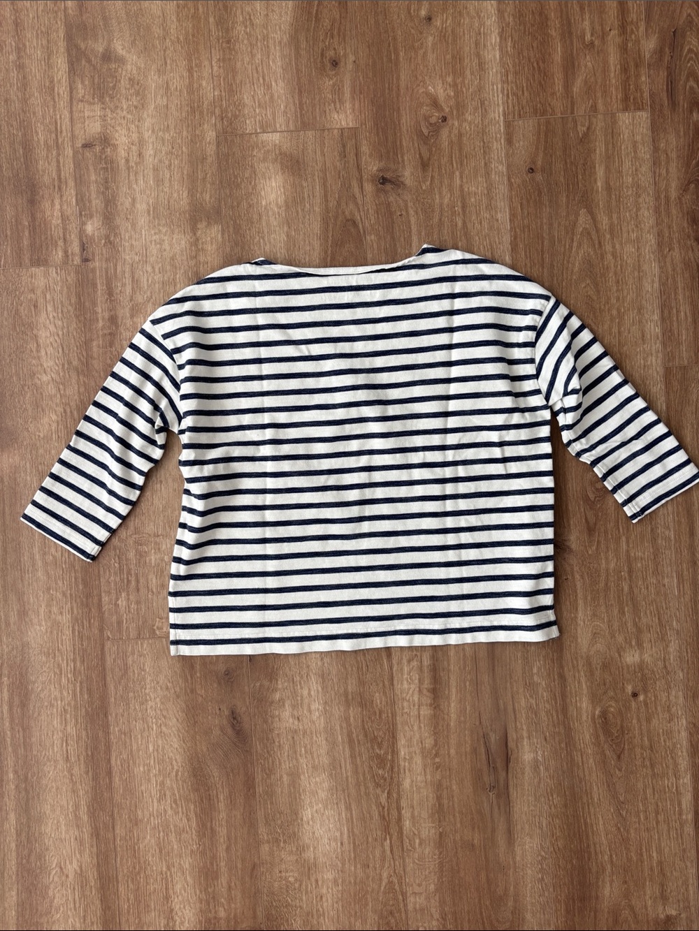 Cropped Navy and White Striped Shirt - Classic Breton Tee - 3/4 length sleeve - Picture 2 of 3
